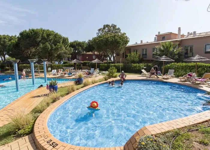 Wonderful Flats With Pool By Host Wise