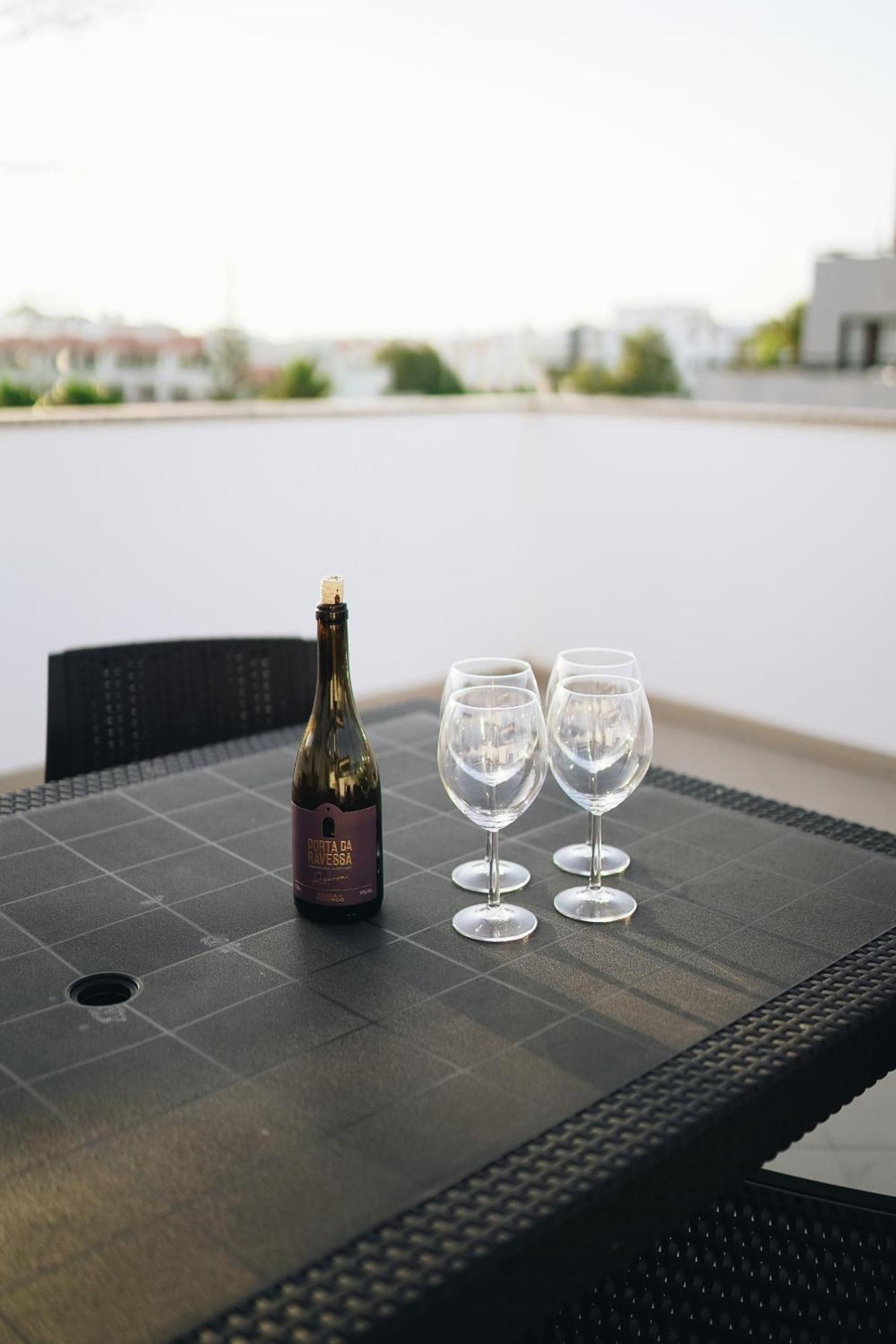 Wonderful Flats With Pool By Host Wise Appartement
